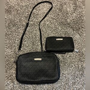 Michael Kors Crossbody purse with matching wristlet wallet